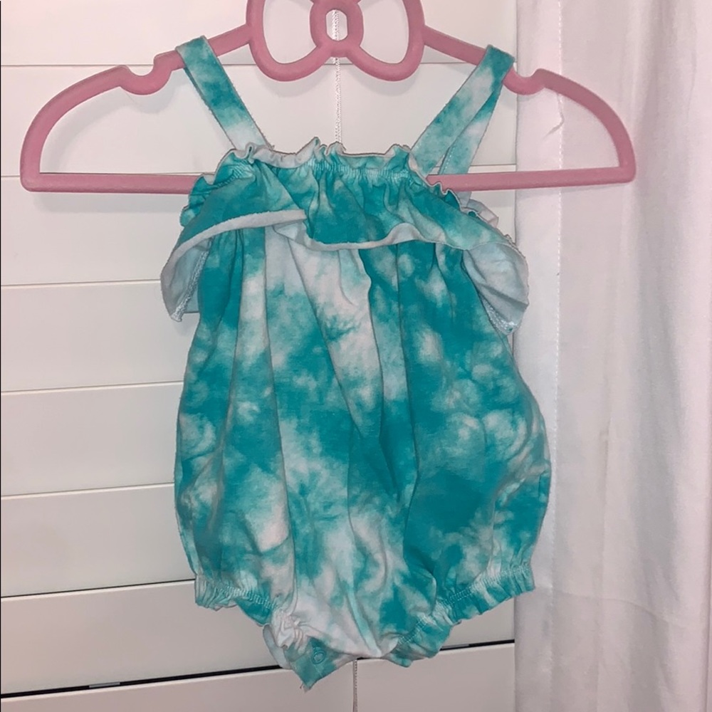 Cat & Jack 0-3 months Tie dye bubble romper